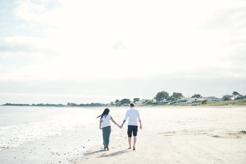 couple à la plage - photographe la rochelle ile de ré